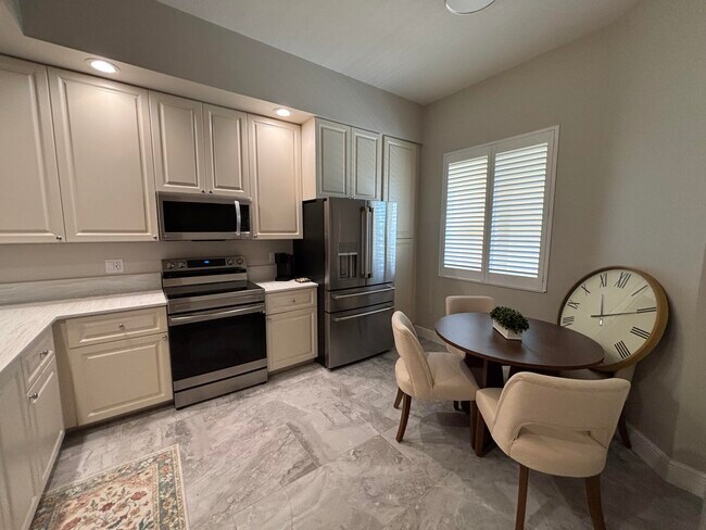 Foto del edificio - 33 Harbour Isle Dr W