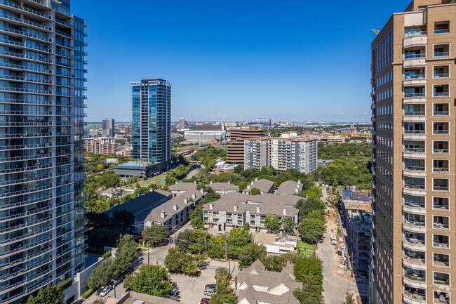 Foto aérea - Topaz  Townhomes in Uptown