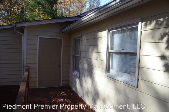 Building Photo - 2 br, 2 bath House - 1804 Saffron Place