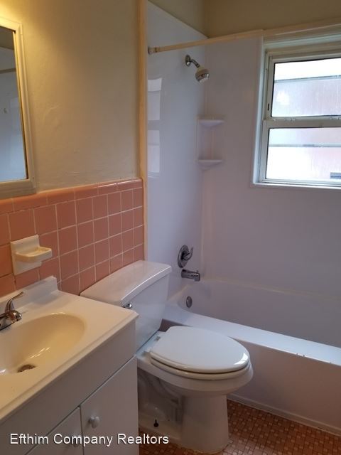 Building Photo - 3 br, 1.5 bath House - 6845 Roberts Ave.