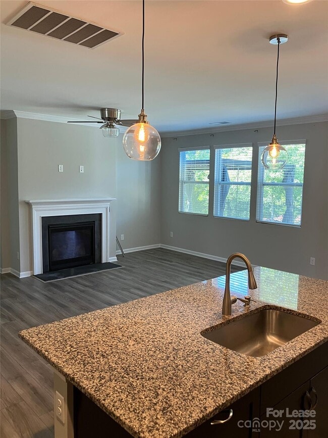 Building Photo - 10421 Bluejack Oak Ct