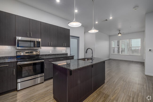 2HAB, 2BA - 1,103 ft² - B2 - Cocina - BRIO at The Rose Apartments