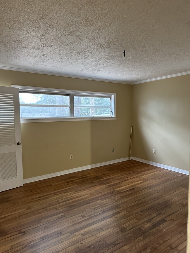 Foto del edificio - 329 Sanford Ave