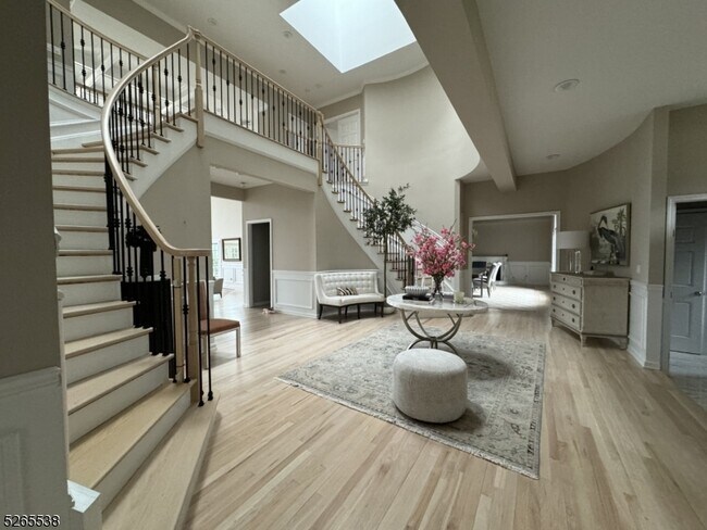Building Photo - 26 Sheephill Dr