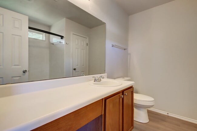 Building Photo - 218 Katy B Ln