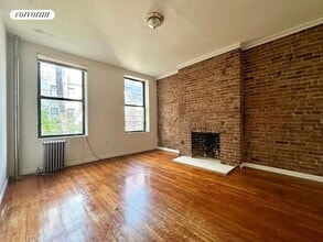 Building Photo - 405 E 77th St