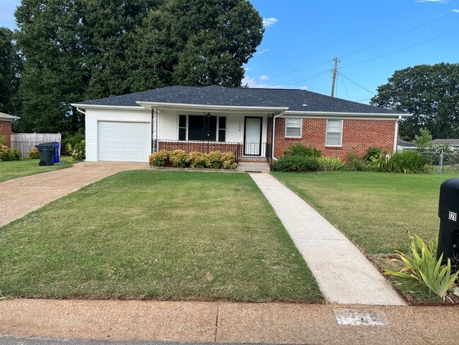 128 N Leland Dr