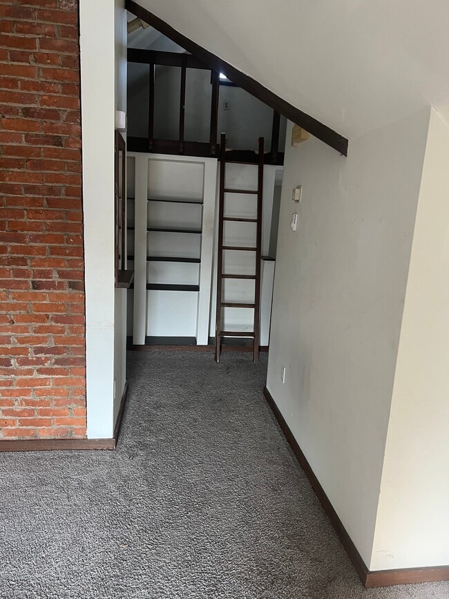 Building Photo - 8 Fox Terrace