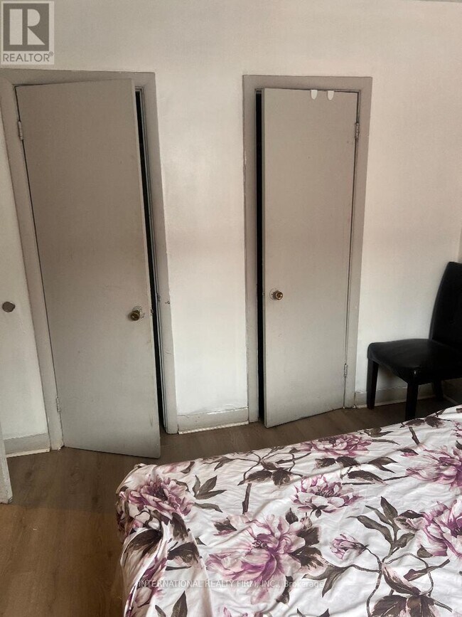 Photo du bâtiment - 2034 Weston Rd