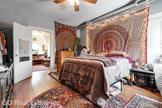 Building Photo - 1006 Park Ave