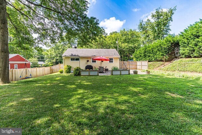 Foto del edificio - 3712 Logan Ct
