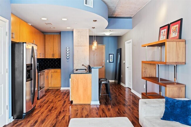 Foto del edificio - 360 Nueces St