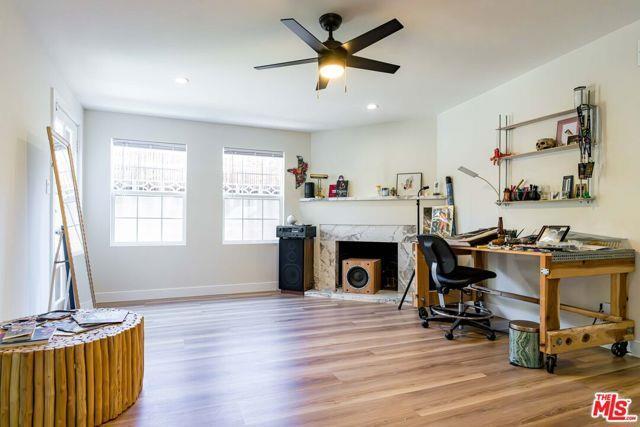 Foto del edificio - 12023 Collins St