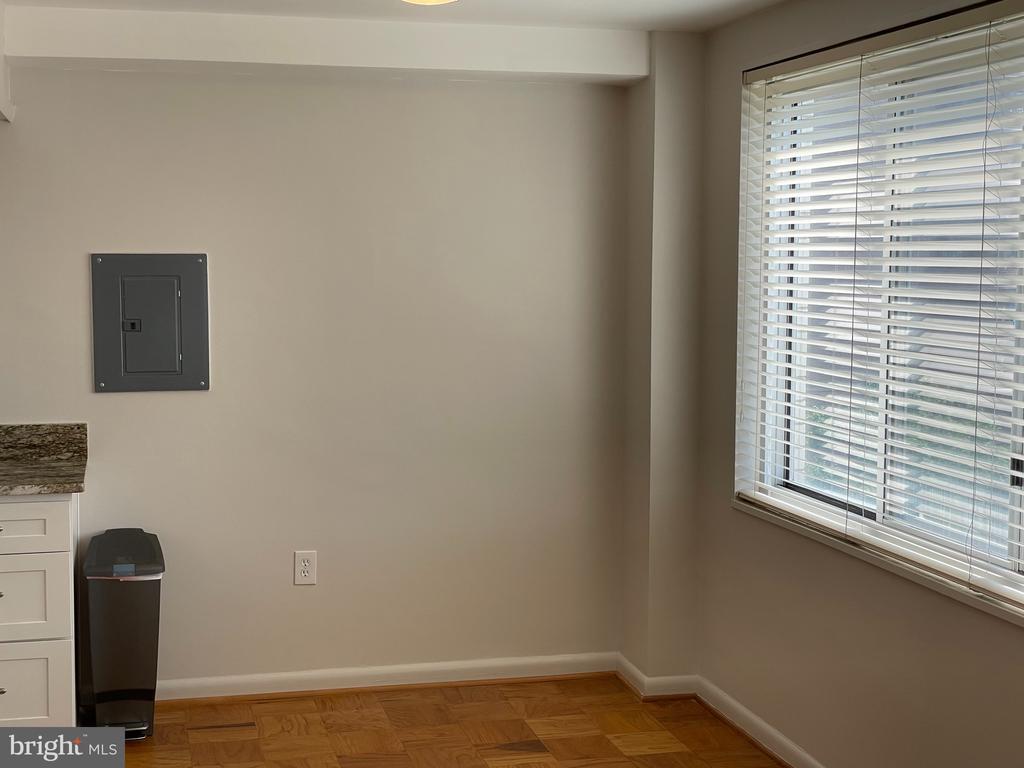 Foto principal - 10201 Grosvenor Pl