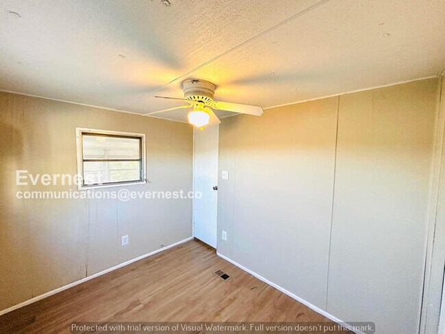 Foto del edificio - 820 Paradise Blvd