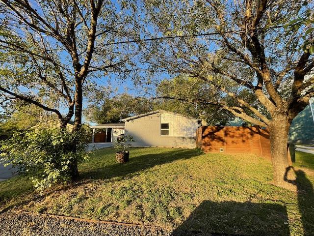 Building Photo - 2910 Pecan Springs Rd