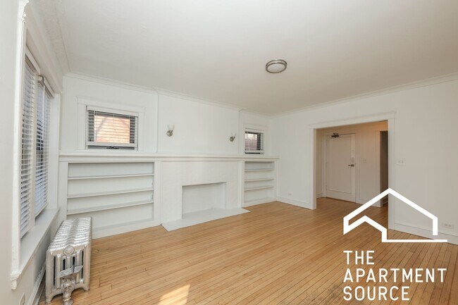 Building Photo - 929 Michigan Ave