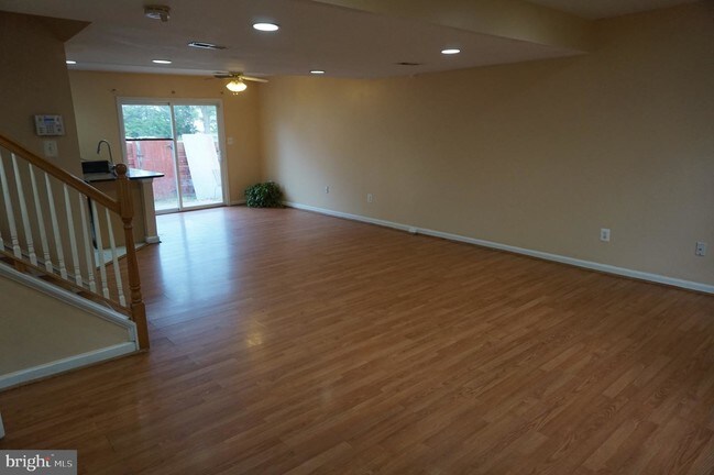 Foto del edificio - 14799 Tamarack Pl