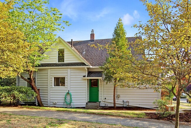 Foto del edificio - 7360 21st Ave NW