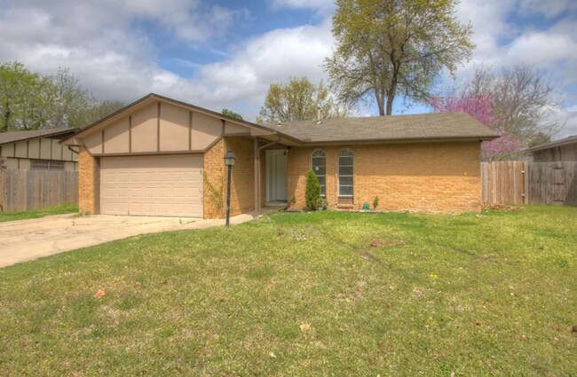 Foto del edificio - 3 Bed / 1 Bath in Tulsa!