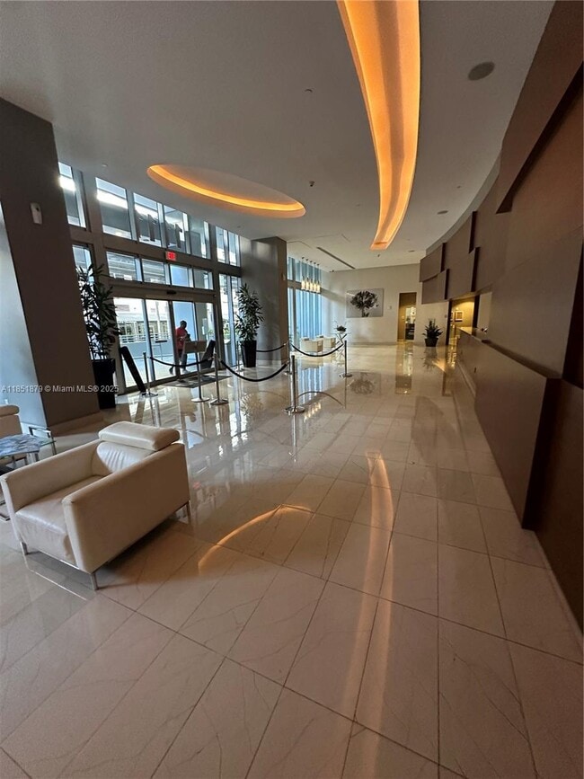 Foto del edificio - 1111 SW 1st Ave