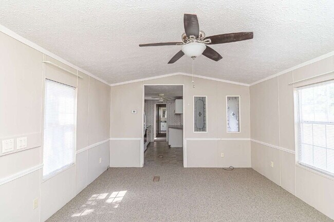 Foto del edificio - *Great Location!* 2 Bedroom | 2 Bathroom Singlewide in Goldsboro *Lawn Care Included!*