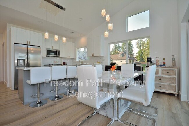 Foto del edificio - 925 Comeback Bay Ln
