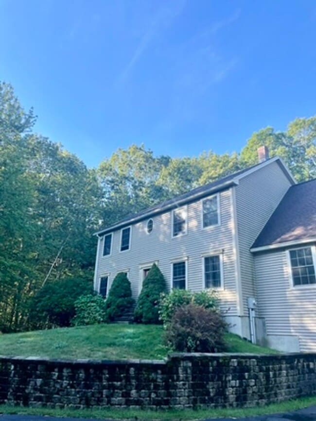 Photo - Stunning 5 bedroom Falmouth Home for Rent:...