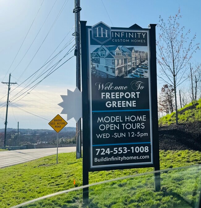 Foto del edificio - 3026 Greeneview Ln