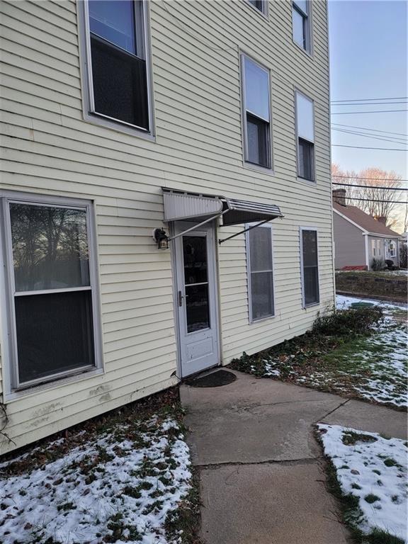 29 Highview Ave Unit 1, Hopkinton, RI 02832 Room for Rent in