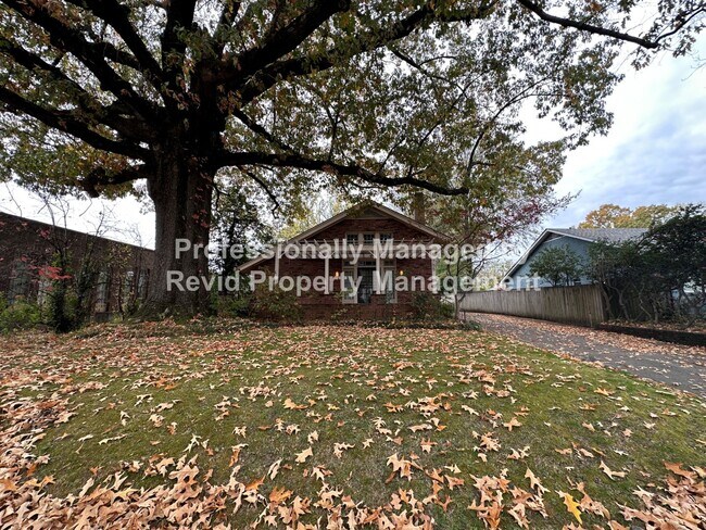 Foto del edificio - Beautiful 5 Bedroom Home in Midtown!!