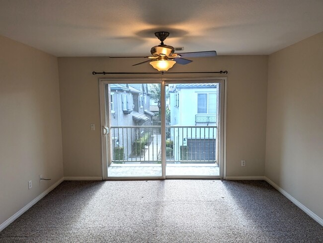 Building Photo - 28443 Casselman Ln