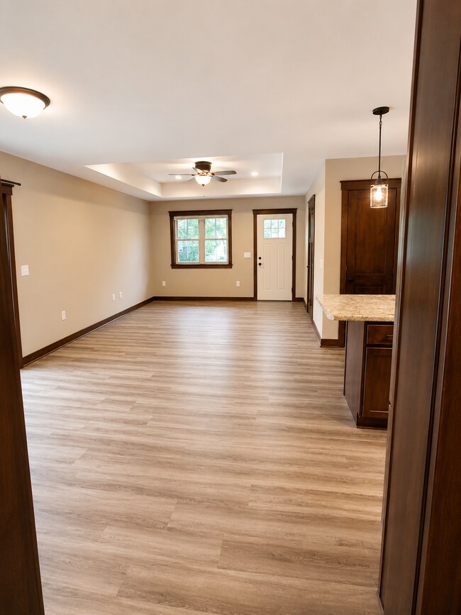 Foto del edificio - 3428 Riverview Dr