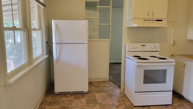 Foto del edificio - 2 Bedrooms, 1 Bathroom Single Family Home ...