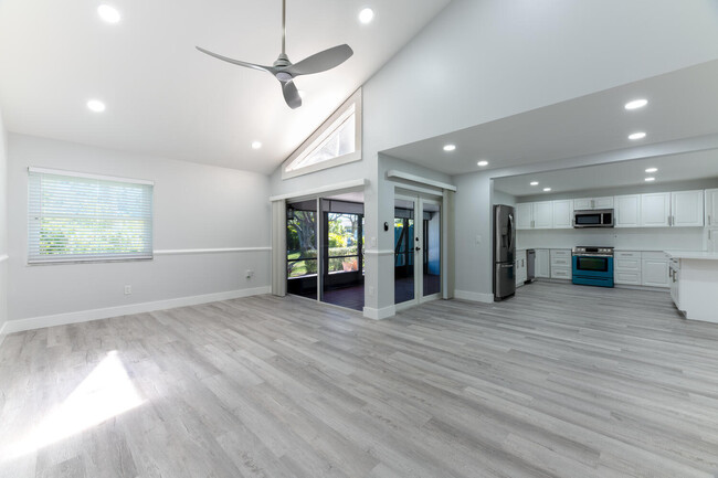 Building Photo - 20990 Estada Ln