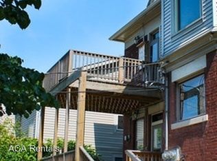 Building Photo - 622 Brown St