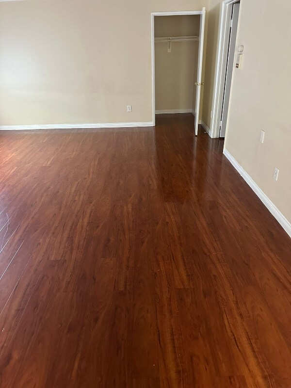 Foto principal - 5325 Huntington Dr N