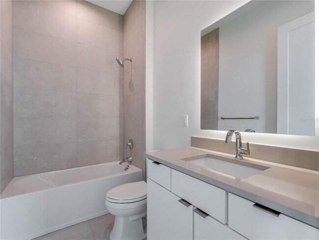 Foto del edificio - 1818 Mondrian Cir