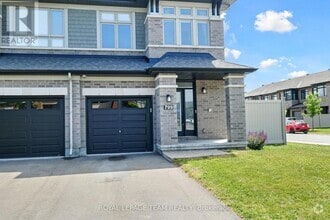 Building Photo - 799 Cairn Cres