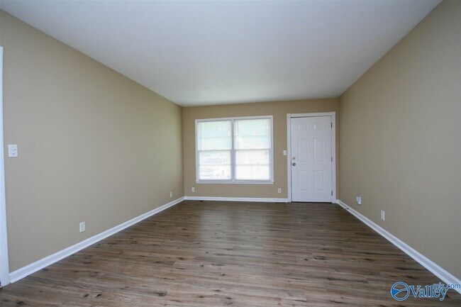 Foto del edificio - 4736 Bluehaven Dr NW