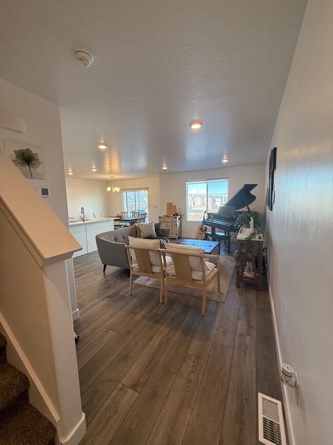 Foto del edificio - 3948 W Corn Patch Ave