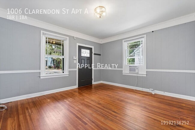 Building Photo - 1006 Clarendon St