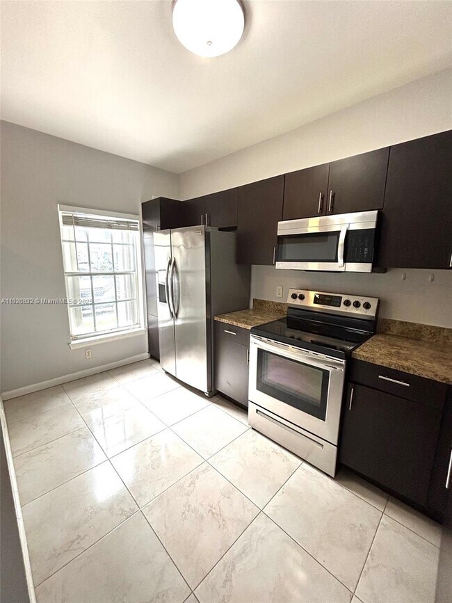 Foto del edificio - 3145 SW 50th St