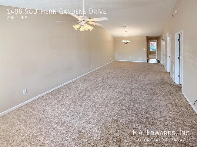 Building Photo - 1408 Southern Gardens Dr