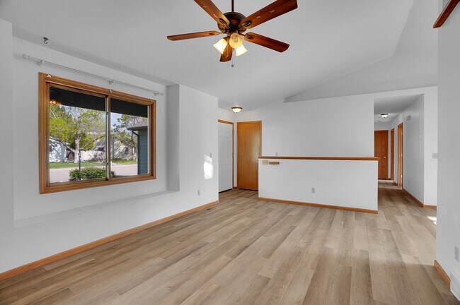Foto del edificio - 866 S Buckeye Dr