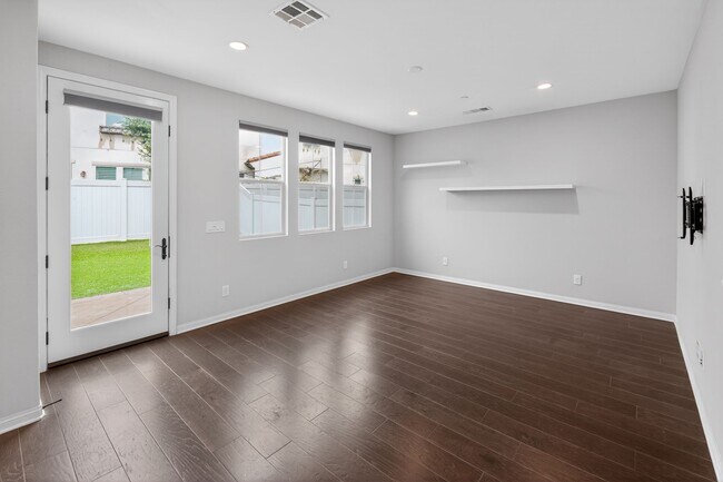 Foto del edificio - 16421 Veridian Cir