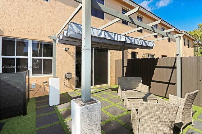 Foto del edificio - 1458 SE 26th Ave