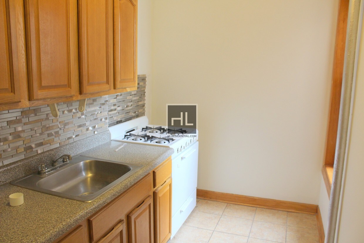 Foto del edificio - NO FEE 1BDR/1BTH IN BRIGHTON BEACH