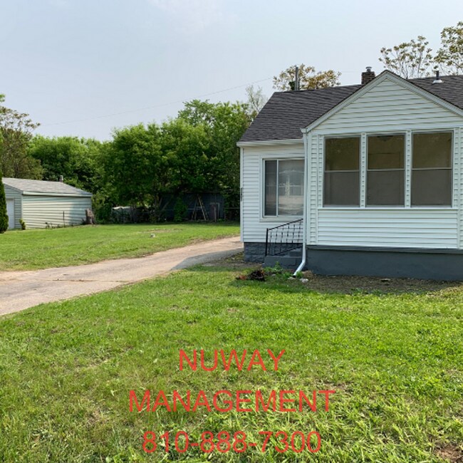 Building Photo - $1,050.00 - 2 Bed / 1 Bath House in Burton with a Spacious Loft Area