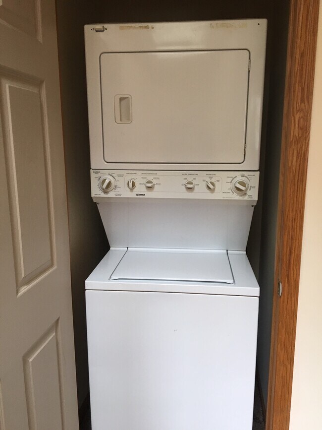 Foto del edificio - 6645 Scattergood Ln